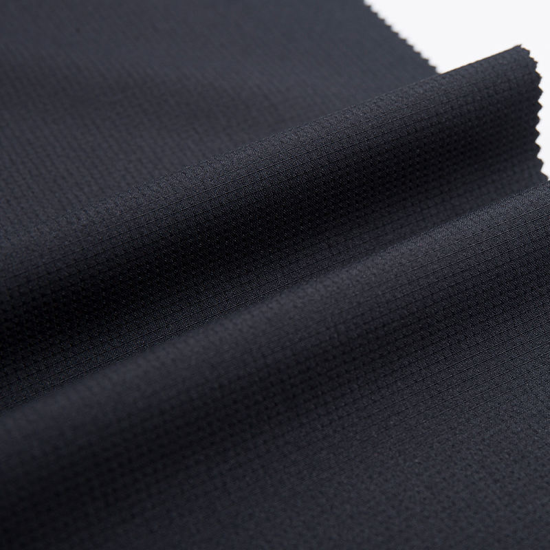 Tissu de fil Cool Midpoint-Cool à grille mate de 85 g/m²